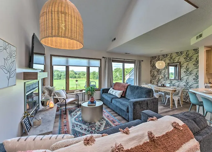 The Golf View, Boutique Getaway!