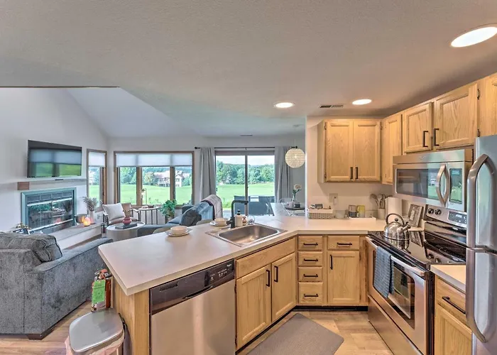 The Golf View, Boutique Getaway!
